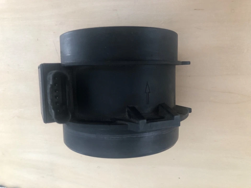 mass air flow meter sensor practically brand new - Image 2 of 4