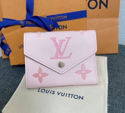 【希少】 ヴィトン LOUIS VUITTON バンドー ストーン ビジュー New Louis Vuitton Victorine Wallet M82348 Compact wallets