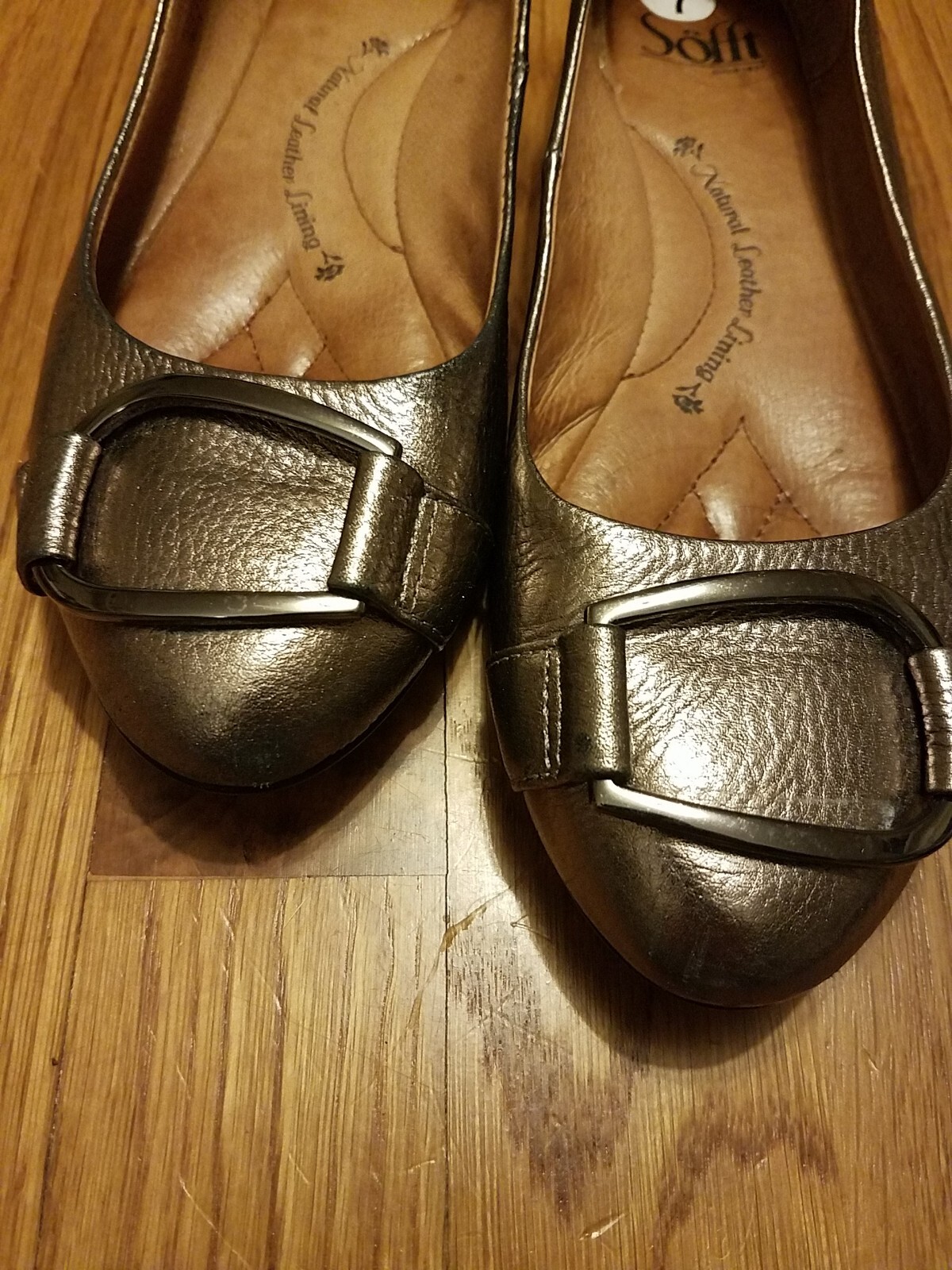 SOFFT Benton Metallic Silver Leather Flats Comfort Shoe Size 7M Women s sofft-benton-metallic-silver-leather-flats-comfort-shoe-size-7m-women-s