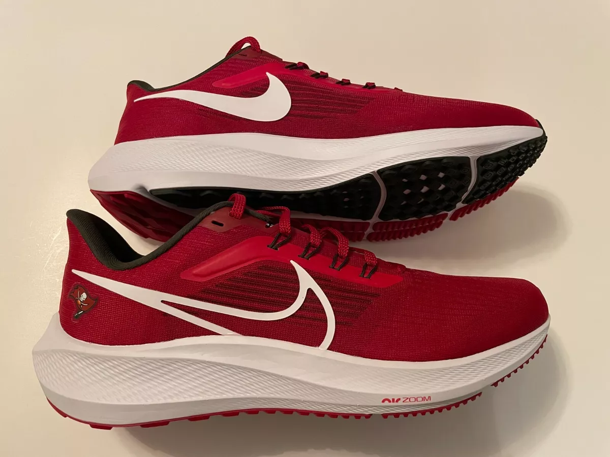 The bay shop nike shoes