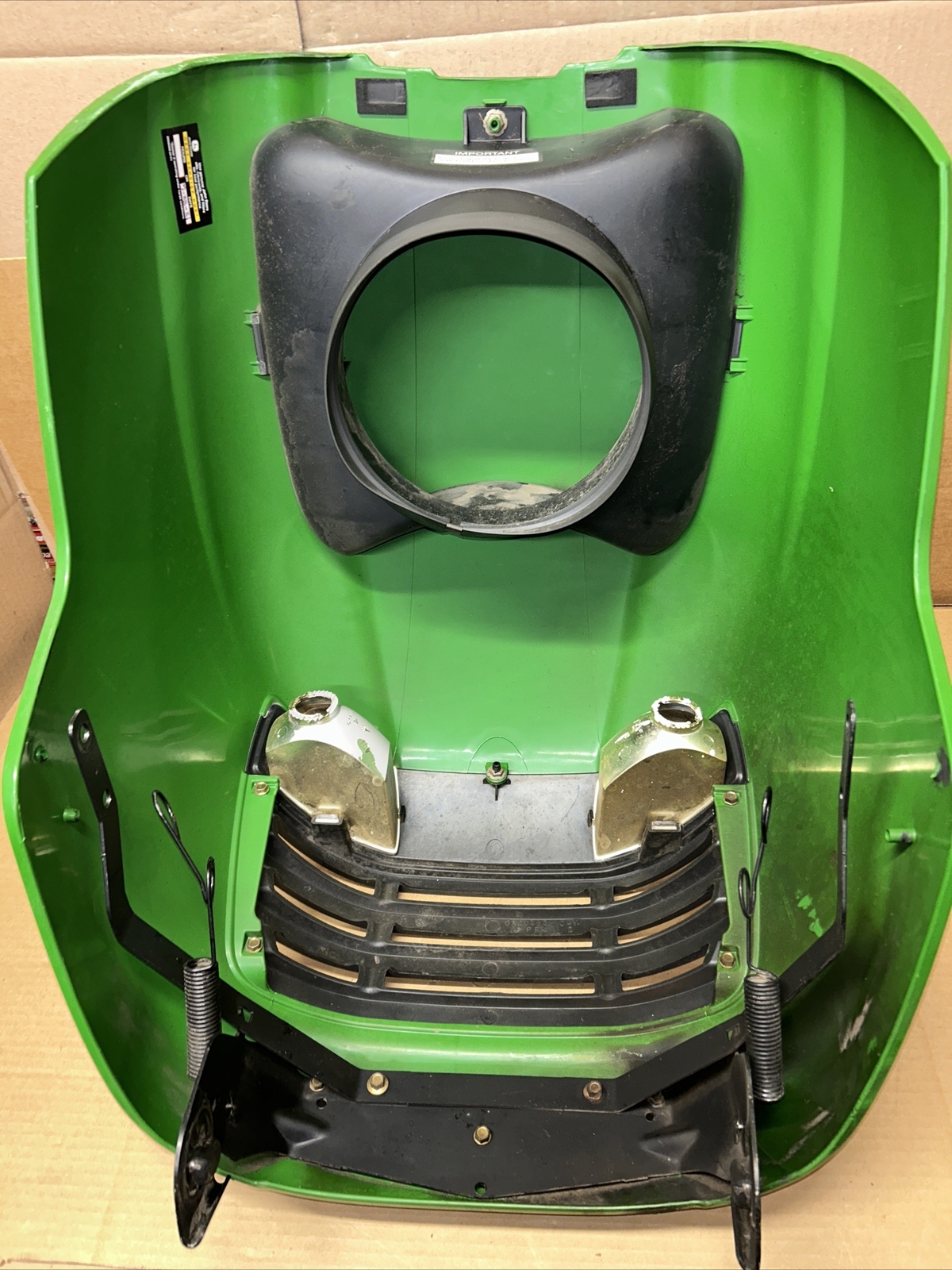 John Deere L100 L108 L110 L107 L111 L118 L120 L130 Lawn Mower Hood