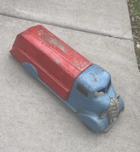 New ListingMARX STUDEBAKER PRESSED STEEL TANK TRUCK