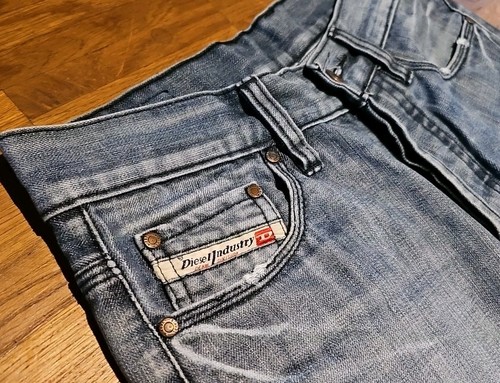 Zwei schöne Diesel Zanity Jeans W30 + W31 Bootcut Blsu - Bild 8 von 15