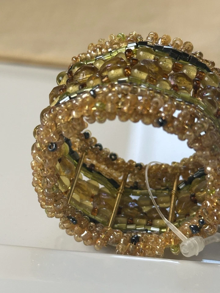 Set 8 anelli tovaglioli con perline multicolore nuovi con etichetta - Immagine 3 di 4