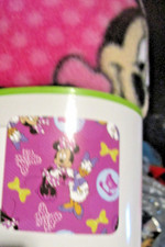 DISNEY MINNIE DAISY FLEECE - 54X59 - PRECUT 1 1/2 1.5 YARDS