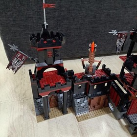LEGO Knights Kingdom Vladek's Dark Fortress 8877 In 2005 Used Retired As Is