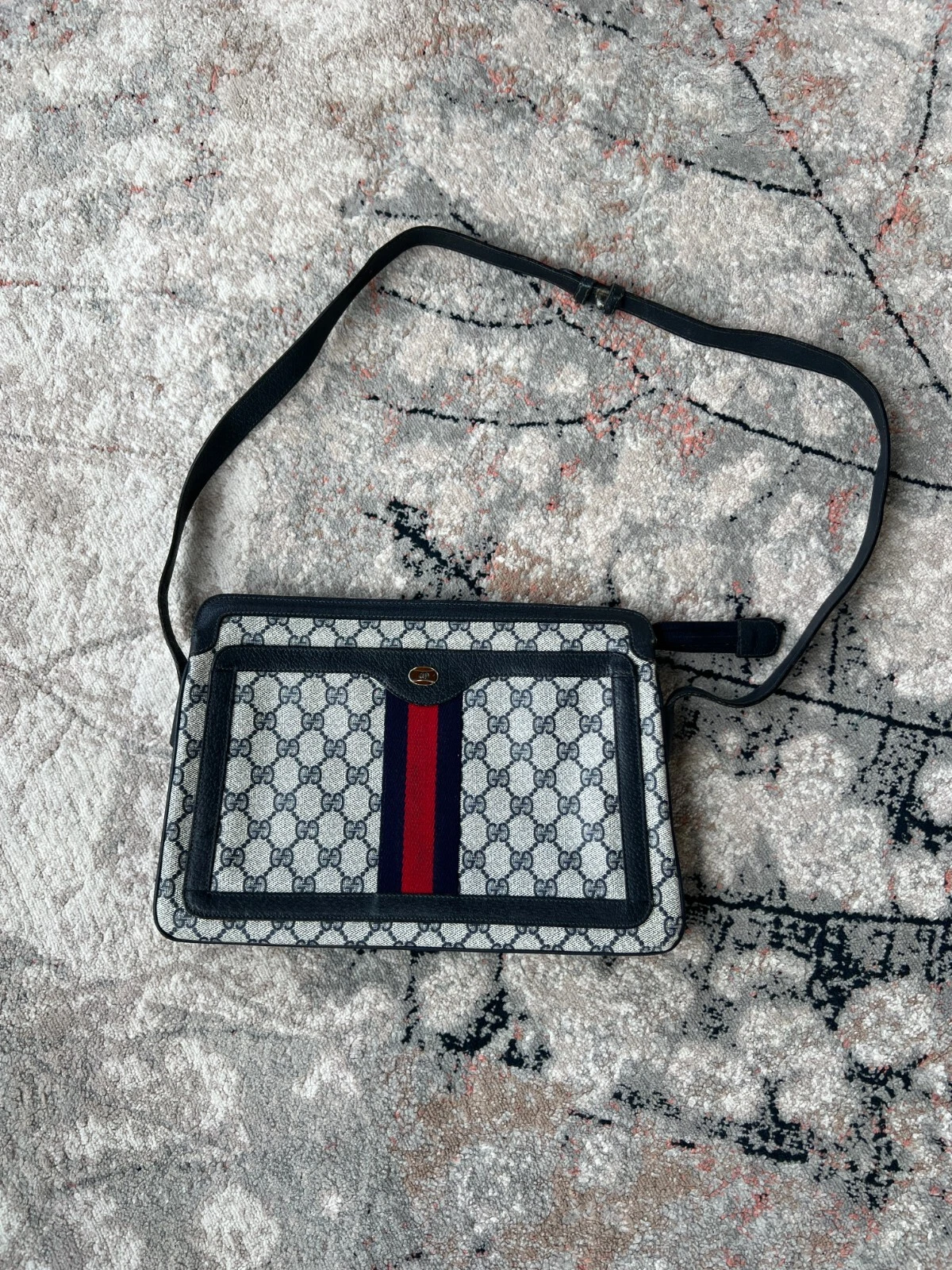 Sac Gucci vintage 904 02 013