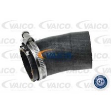 VAICO Ladeluftschlauch für VW Passat Alltrack 2.0 TDI Audi A3 Sportback