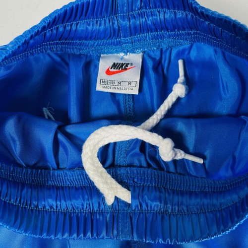 Vintage 90s Nike Unisex Size M (8-10) Soccer Nylon Soccer Shorts Royal Blue - Picture 3 of 11