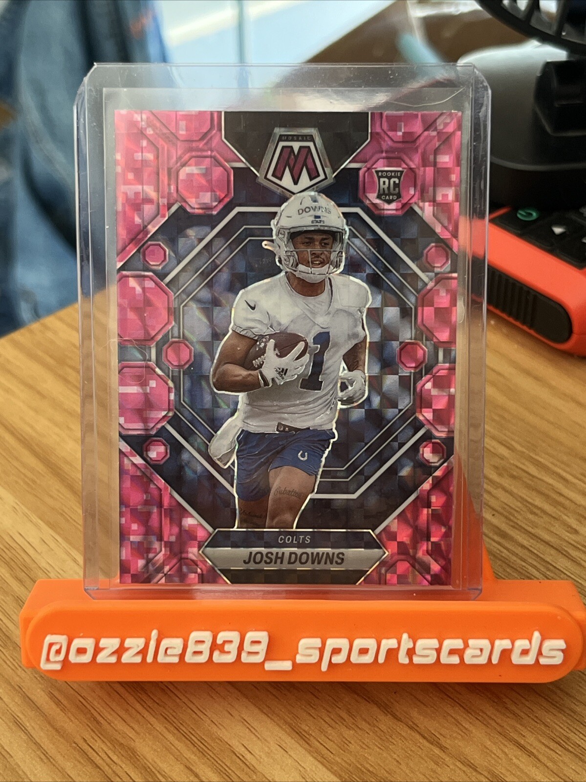 2023 Panini Mosaic - Rookies Camo Pink Mosaic Prizm #339 Josh Downs (RC)