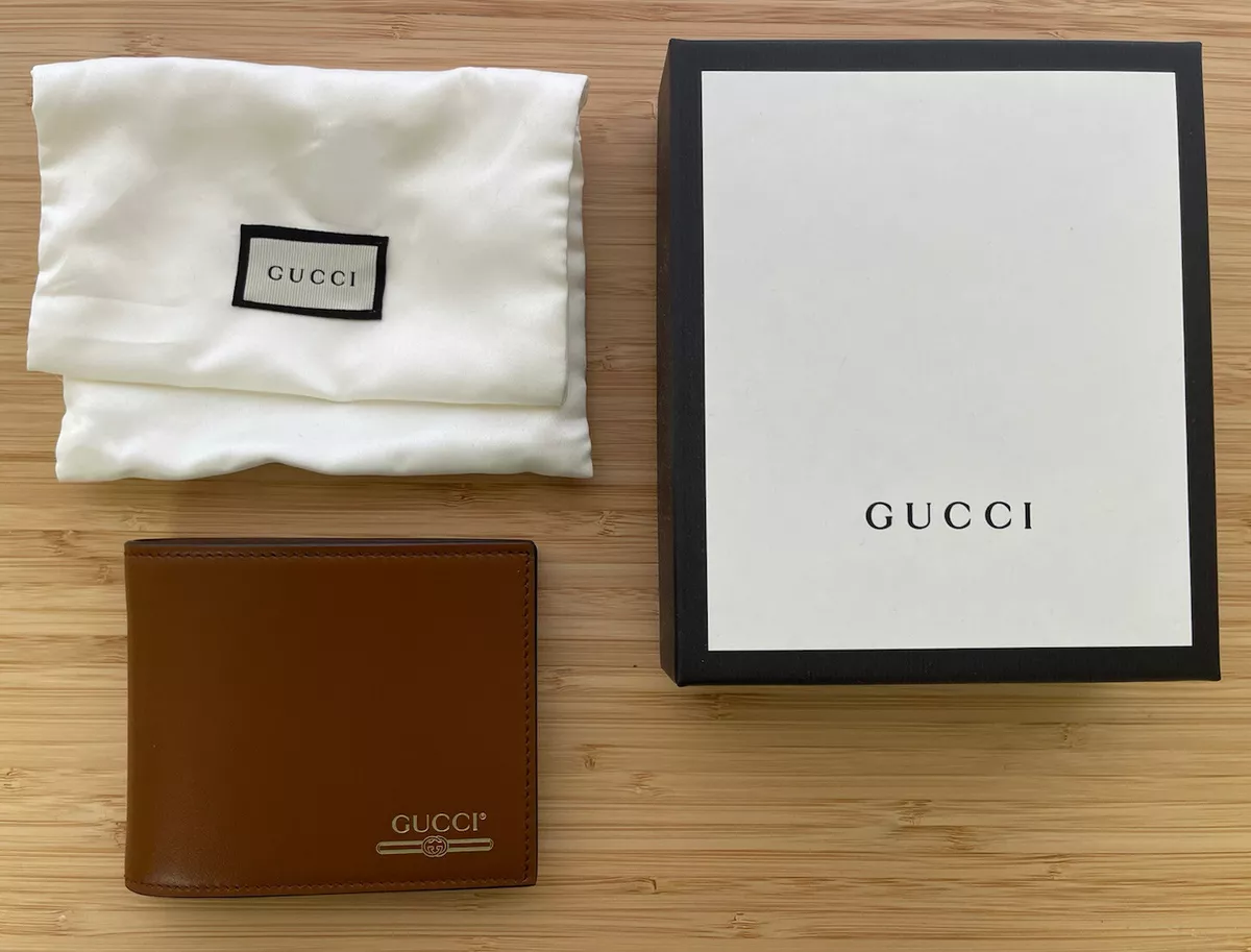 NWT Gucci men Calfskin Bi-Fold Logo Wallet Brown