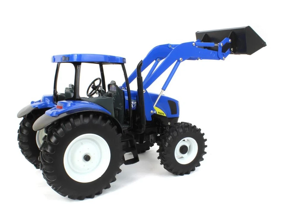 ERTL - NEW HOLLAND T6070 con caricatore - 1/16 - ERT13988 - Immagine 4 di 4