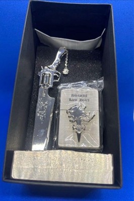 Final Fantasy VIII Squall Zippo Gunblade Sleeping Lion Heart Metal 