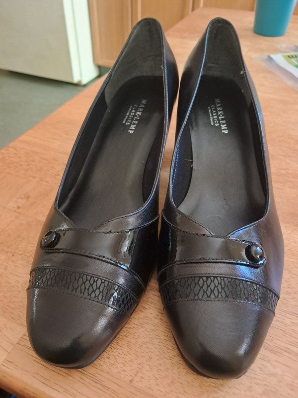 Womens Mark Lemp Classics Bea Worn Once Size 11 WW