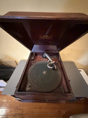 Antique Victor Victrola IX Hand Crank Phonograph Cabinet Untested Parts