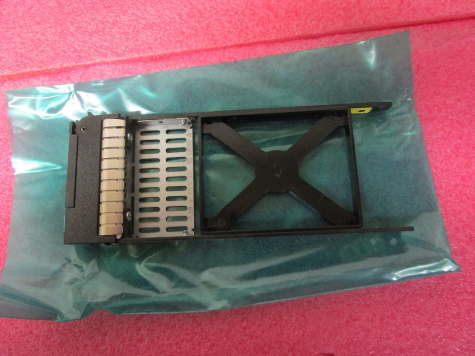 NEW! Qty (24)  2.5" NEC Server Dummy Tray 243-536317-502 - NF9100-CZ29P - Image 4 of 4