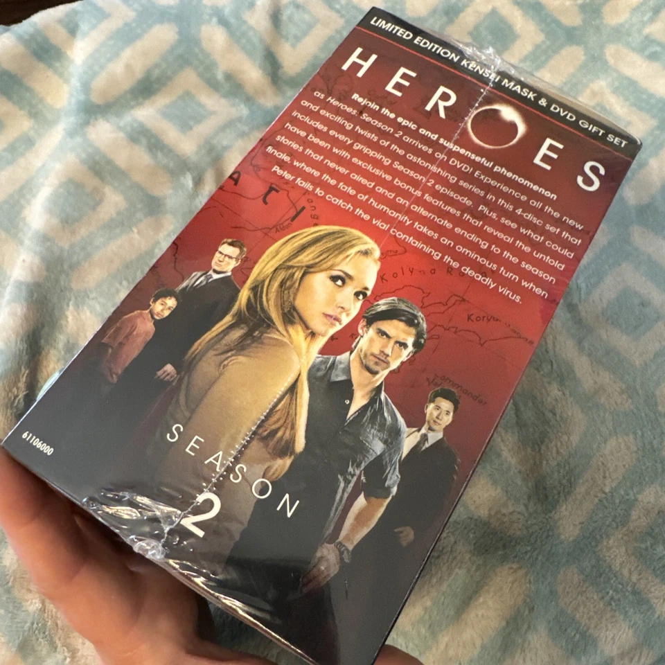 Heroes Season 2 DVD Limited Edition Kensei Mask & Gift Set - Brand New - Image 4 of 4