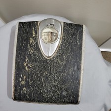 Vintage 1950s BORG 260 lb Bathroom SCALE w/ BUBBLE GLASS Art DECOR