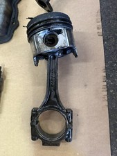 6.9 IDI Connecting Rod & Piston ML4W7-8