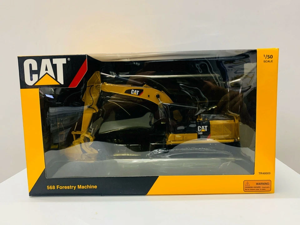 Tonkin Replicas Cat 568 Forestry Machine 1/50 DieCast Collectible Model TR40003 - Image 2 of 4