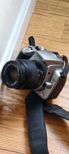 Canon EOS Rebel XT DS126071 8.0 MP Digital Camera Gray W. Zoom Lens 18-55mm C