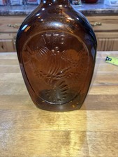 Vintage Log Cabin Syrup Amber Commemorative 1776 Says 1.25 On Cap