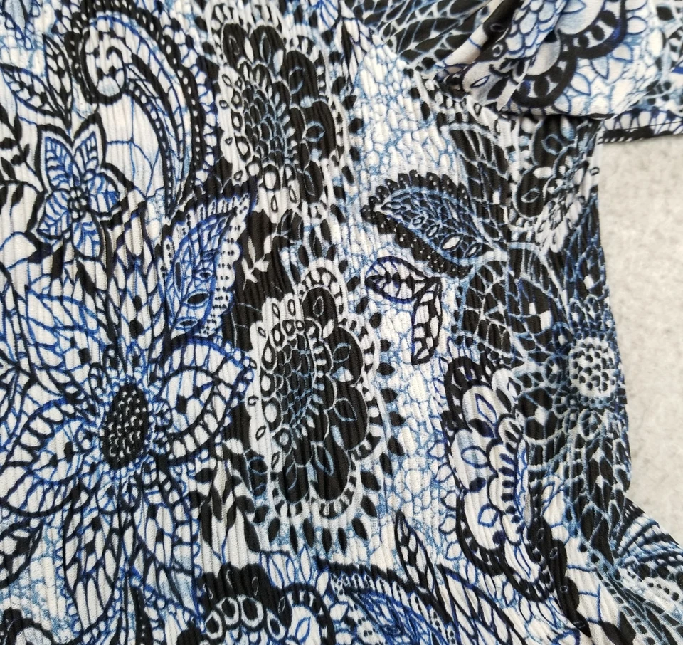 ninety clothing co Babydoll Top Women’s 1X Plus Blue White Paisley ¾ Bell Sleeve - Image 4 of 4