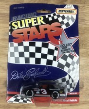 1992 Matchbox Superstars 3 Dale Earnhardt Goodwrench Racing 1/64 Scale Car