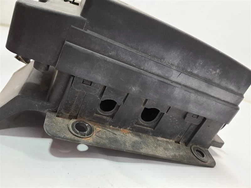 02 03 OLSMOBILE BRAVADA caja de fusibles motor OEM Foto 3 de 4