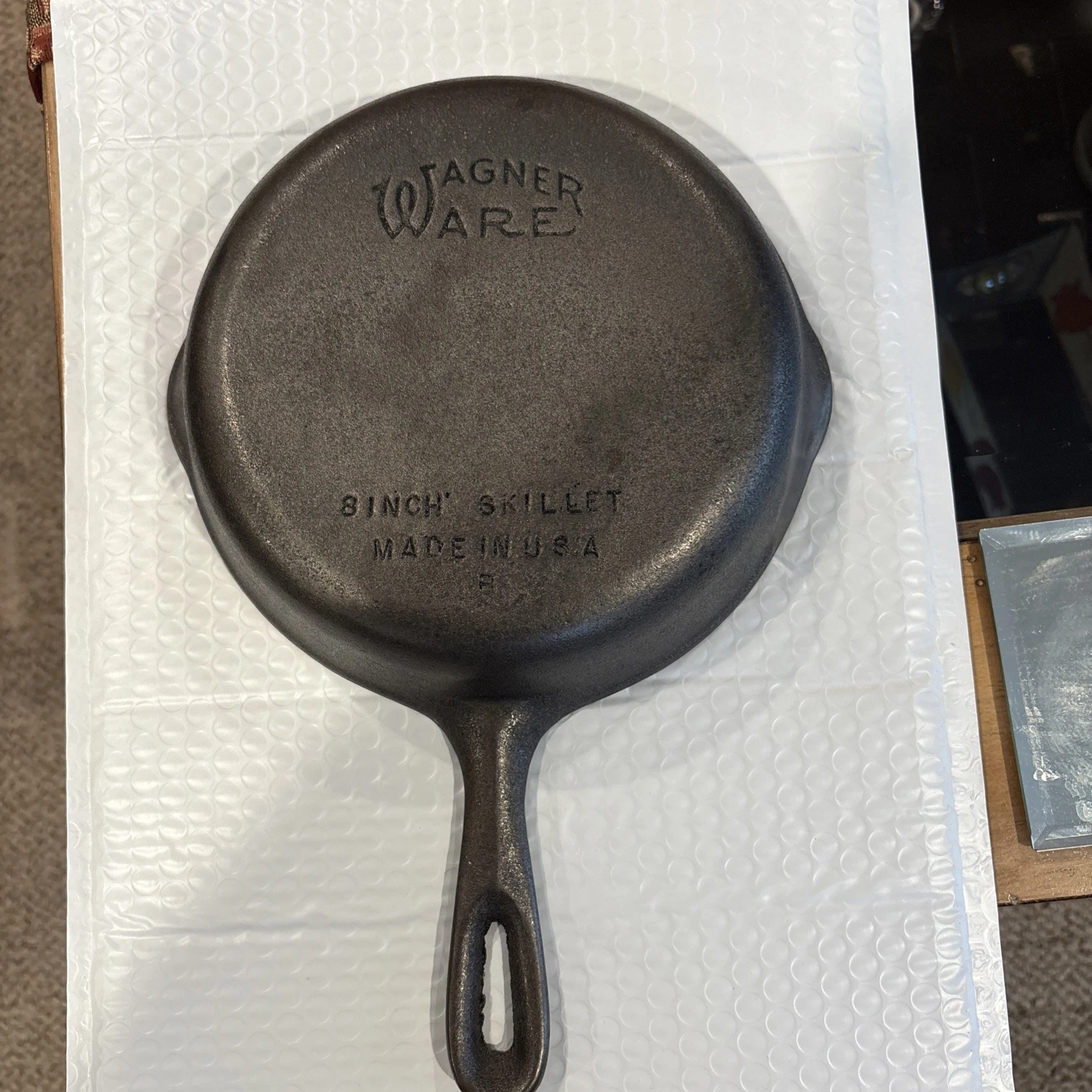 Wagner Ware cast iron skillet No. 5 made in USA 8 inch smooth flat bottom