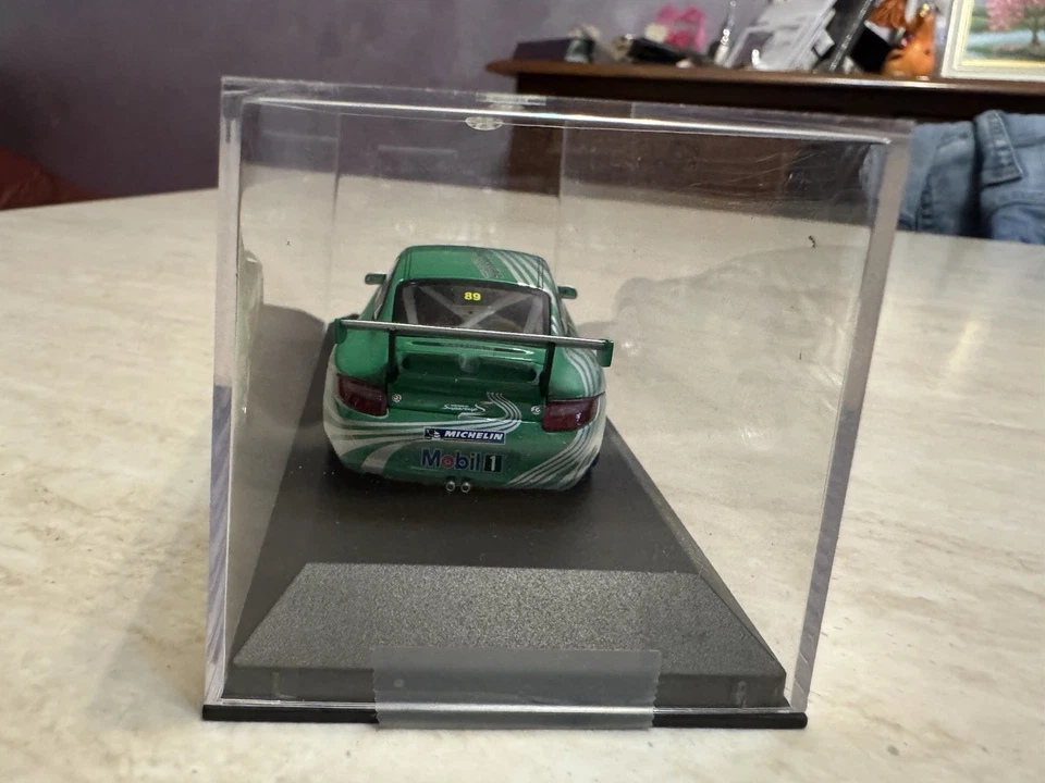 Porsche 911 Turbo S Indishrot Minichamps 1 of 1008 nuova in box da collezione - Immagine 3 di 4