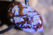 22ct 25x14x6 Nice Koroit Wood Structure Opal Necklace Australia gem