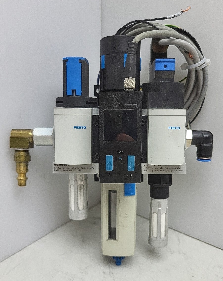 Festo Sde1-D10-G2-Ms4-L-P2-M8 Digital Pressure Sensor 15-30Vdc 1-10Bar Regulator