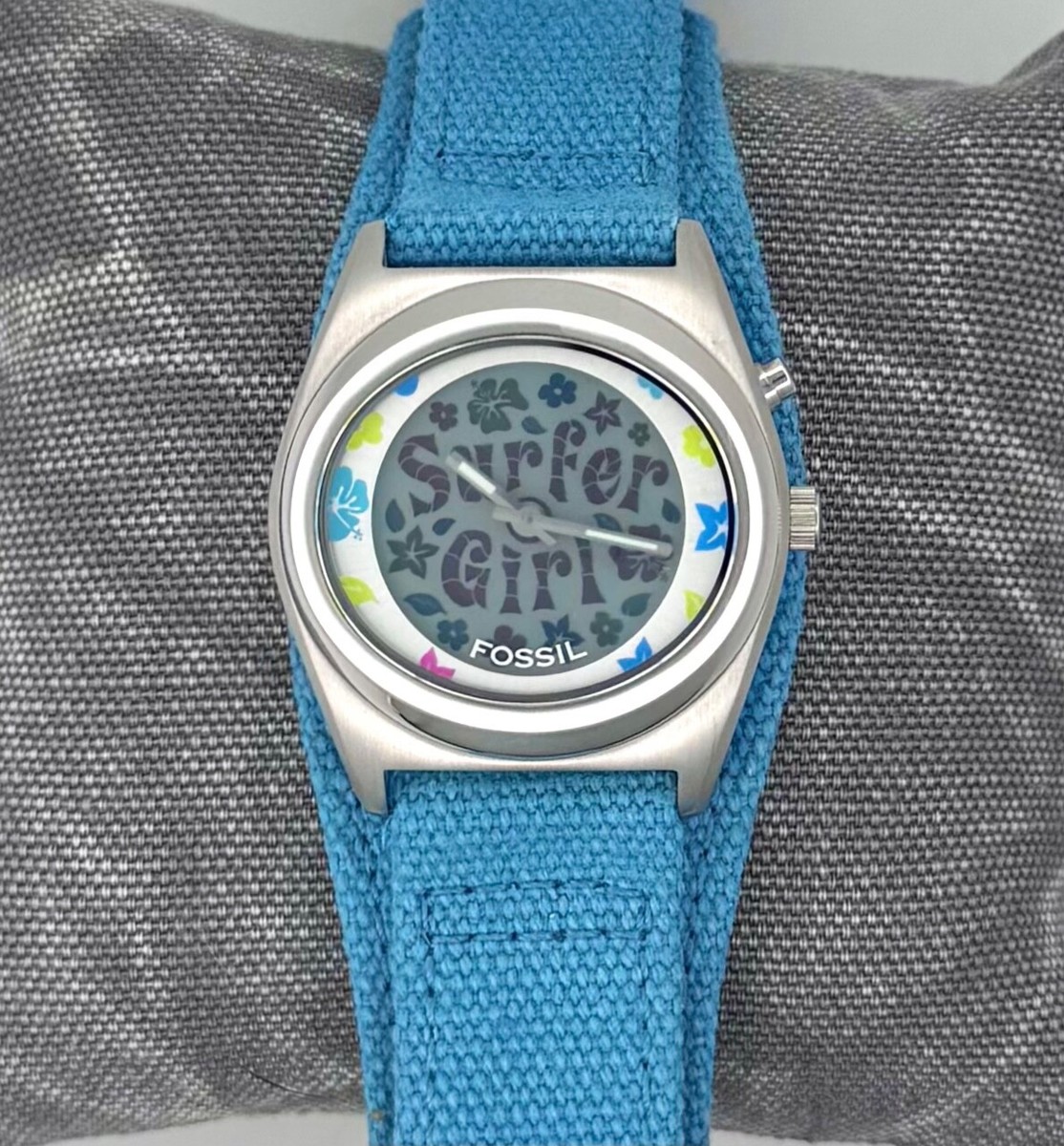 D*a様 ☆未使用品☆ FOSSIL 腕時計 BIGTIC JR-8339 y2 Rare Fossil JR-8339 Big-Tic Surfer Girl Animation Women's