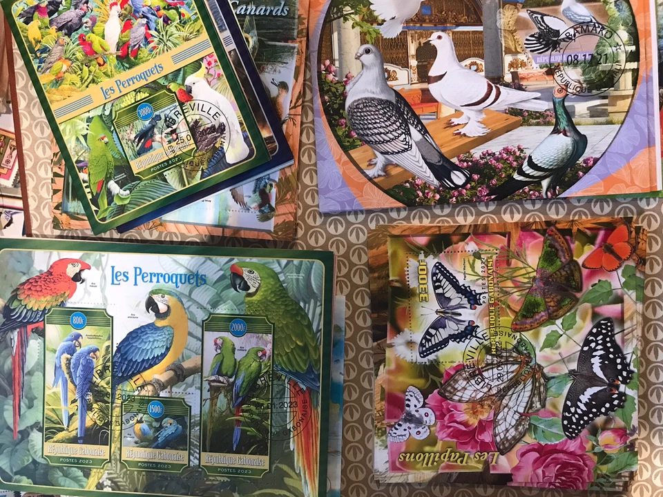 150 x  Fish / Butterflies / Birds / Animals / Lions / Cats / Dogs - S/S - CTO - Image 4 of 4