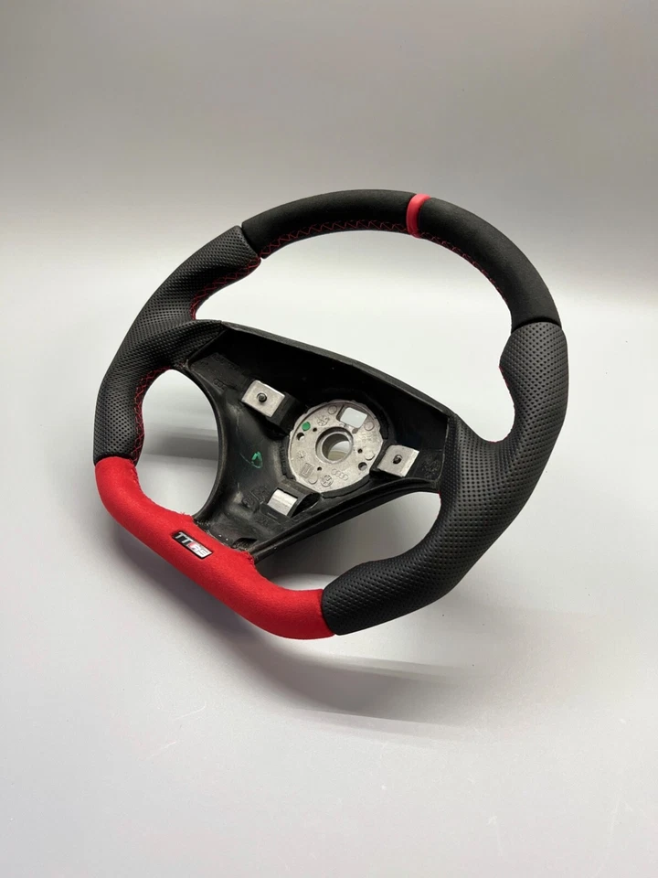AUDI TT Custom STEERING WHEEL FLAT BOTTOM   MK1   ALCANTARA LEATHER RED STRIPE  - Image 3 of 4