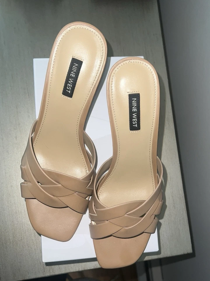 Sandalia Nine West Linette talla 9,5 Foto 4 de 4