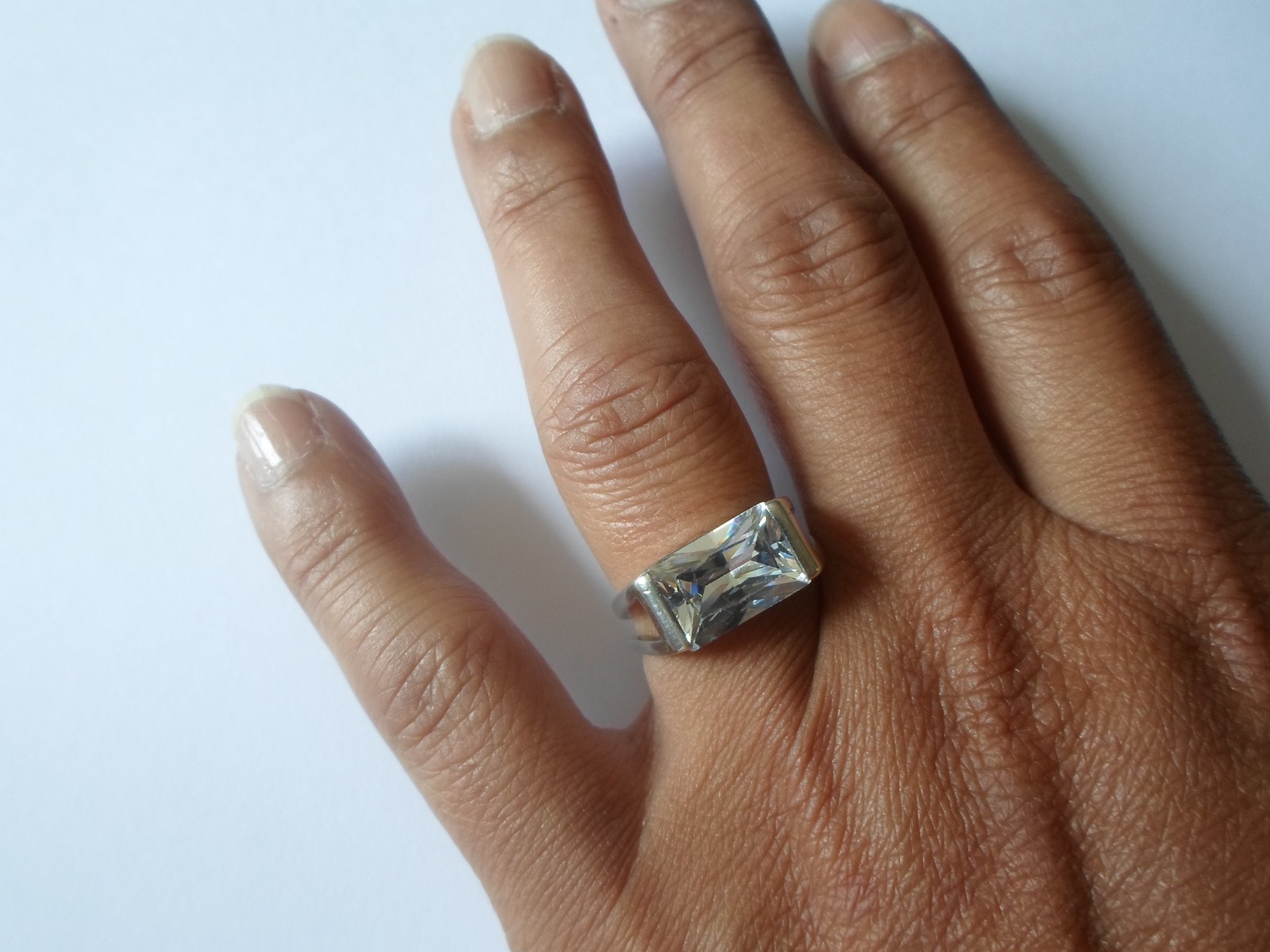 solid silver ring, white crystal rectangle, openw… - image 1