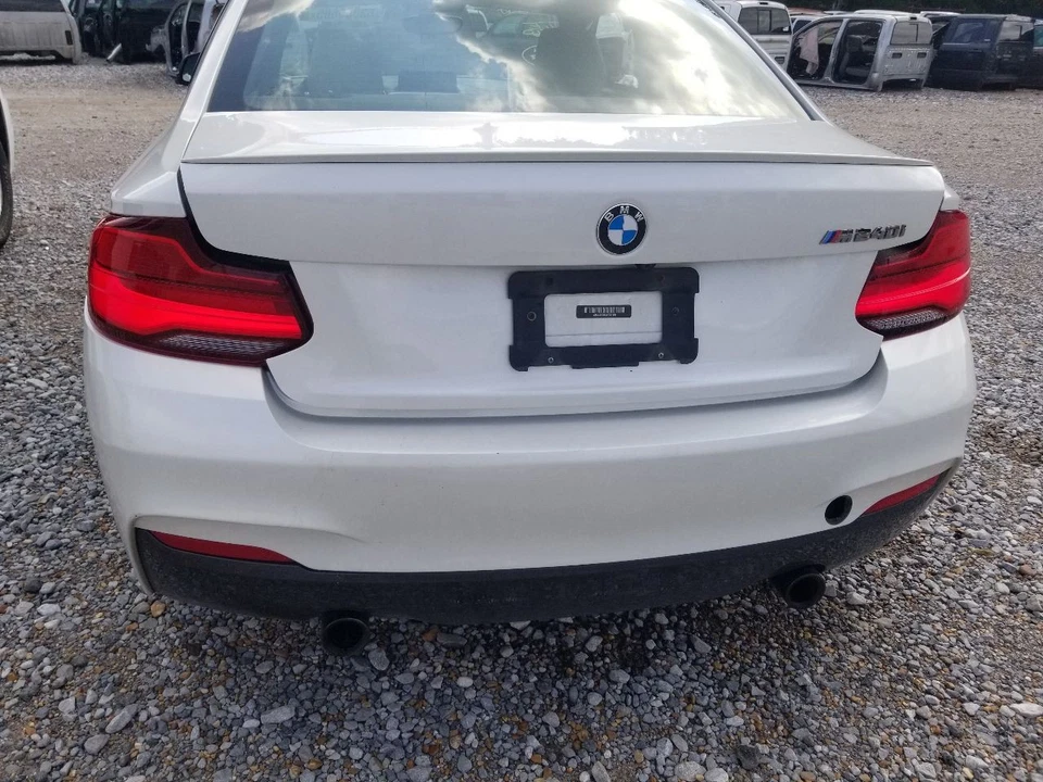 18 2018 BMW M240I REAR BUMPER ASSEMBLY WHITE  Foto 4 de 4