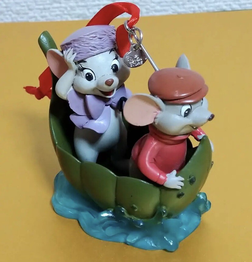 Rare Bianca & Bernard Ornament 2017 Sketchbook The Rescuers Down