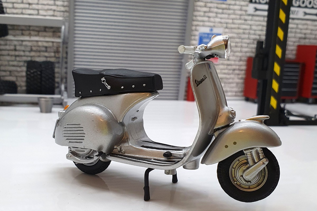 Vespa 150GS - 1958 1:18 Scale Scooter Model Supreme | eBay