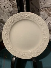 💥 Plate and Bowl set Theme Off White Eggshell Embossed GRAPE HOMER LAUGHLIN