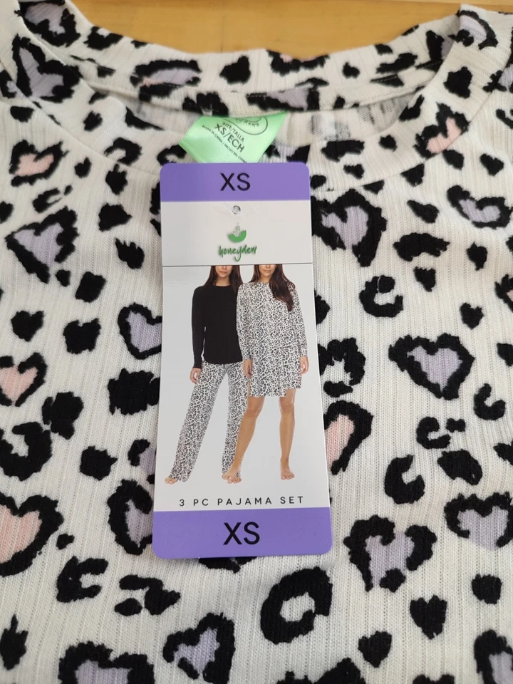 Conjunto de pijama de 3 piezas para mujer Honeydew pantalones, camisa, camisa para dormir talla XS Foto 3 de 4