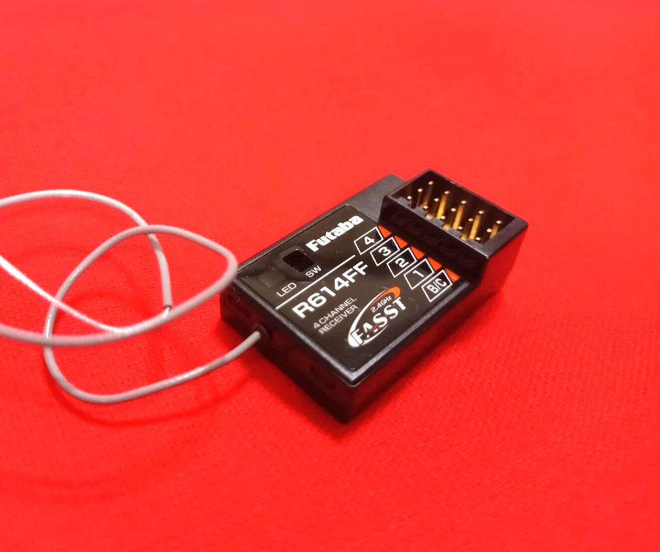 Futaba R614FF Empfänger 2,4GHz 4CH FASST für 4PK 4PKS Super R gebraucht - Bild 4 von 4