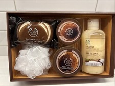 New The Body Shop Shea Collection 5 Piece Gift Set -Shower Gel Body Butter Scrub