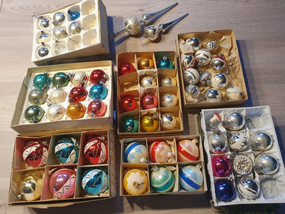 Konvolt 60 x Vintage Weihnachtskugeln Reflex  60er/ 70er OVP