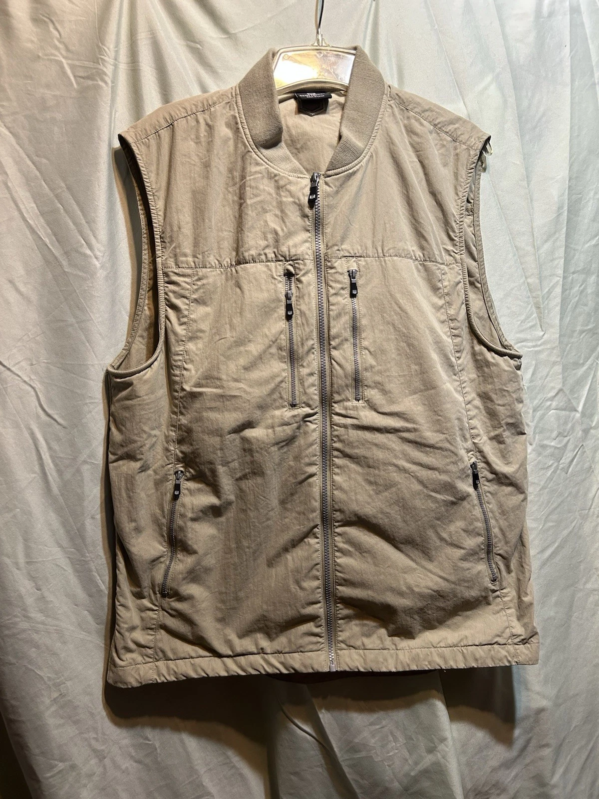 ScotteVest Men’s Large Vest Travel Utility Multi Pocket Khaki Tan Tec Vest
Opens in a new window or 