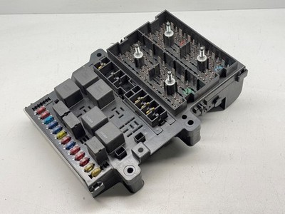 Original Chrysler Voyager III GS Sicherungskasten P04707996AE 4705706 #AR7
