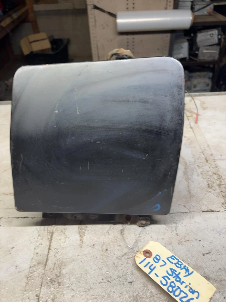 Conjunto de puerta faro derecho pasajero STARION 84-89 CONQUEST 1983-89 Foto 4 de 4