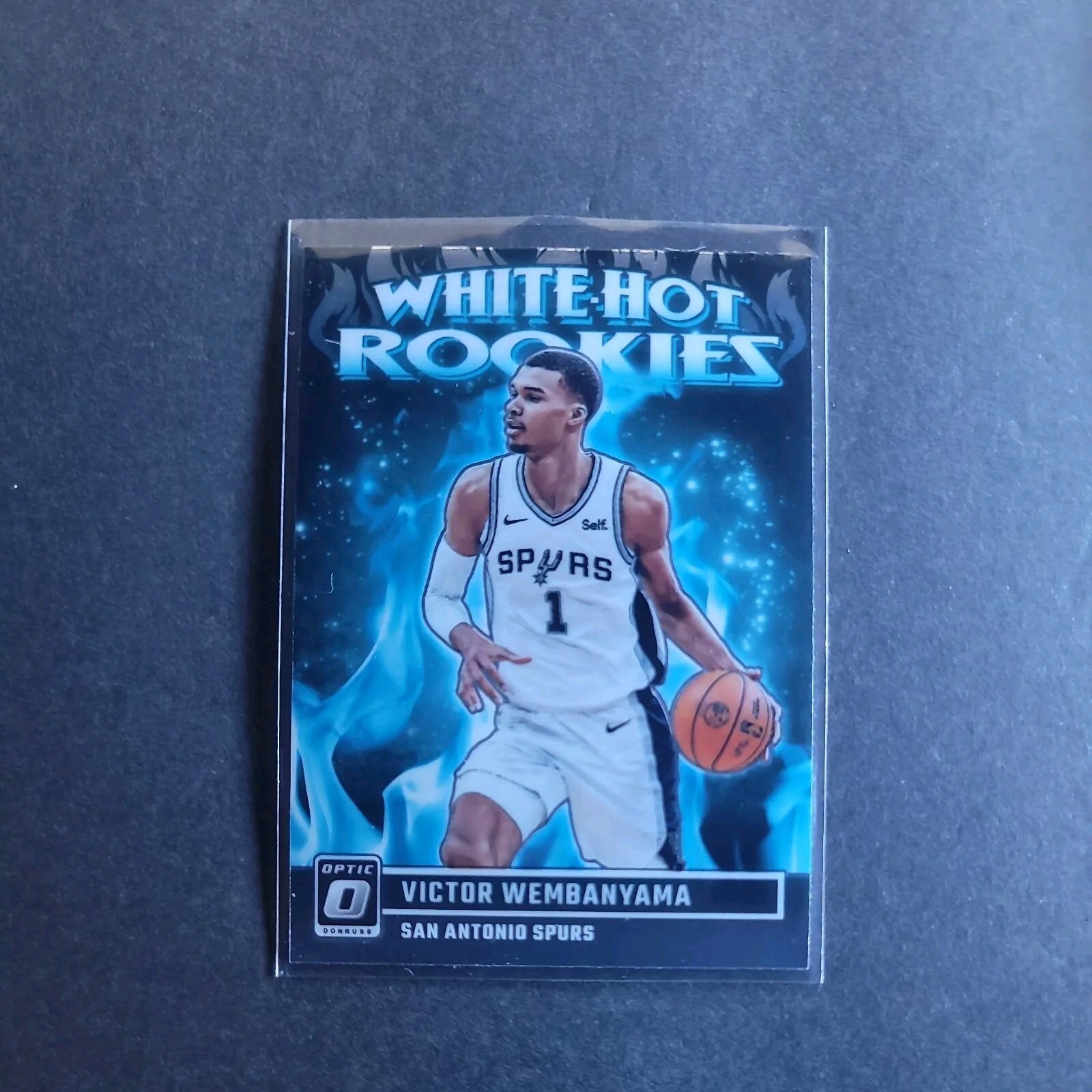 Victor Wembanyama 2023-24 Donruss Optic White Hot Rookies Base #2 Spurs RC
